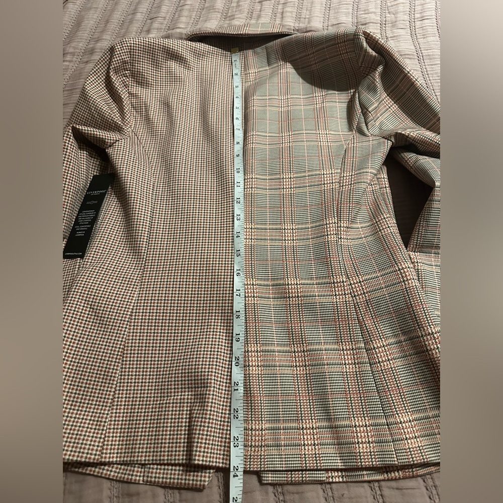 Liverpool Los Angeles
Half & Half Double Breasted Blazer NWT - Picture 10 of 11